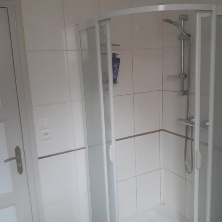 Chambre meublée au cœur de ville Le Creusot Extérieur photo
